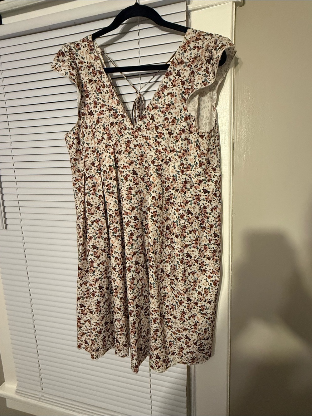 Floral V-Neck Summer Dress in Cream and Brown